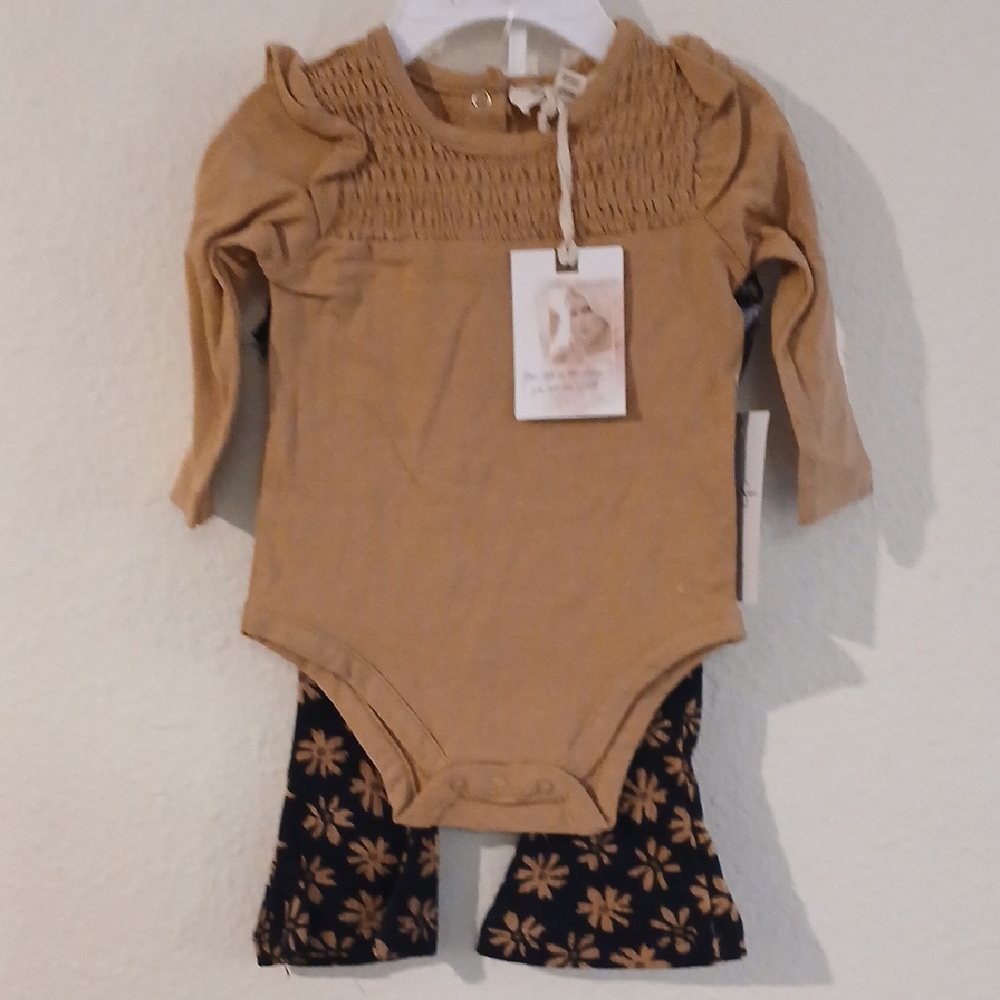 Jessica Simpson Tan Bodysuit with Black Floral Pants